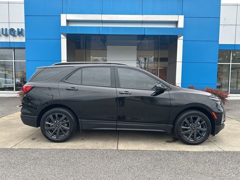 Used 2024 Chevrolet Equinox RS w/ RS Leather Package image 3