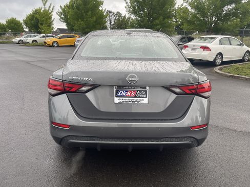 Used 2025 Nissan Sentra SV FWD image 4