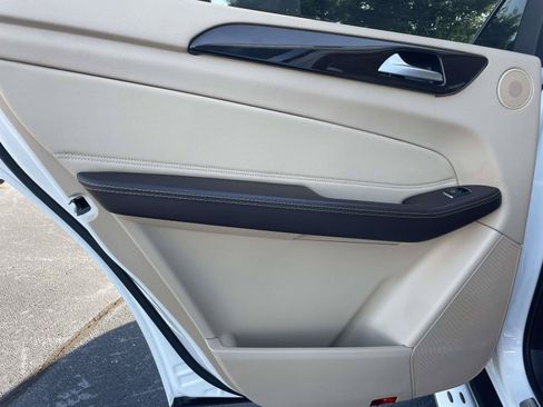 Used 2017 Mercedes-Benz GLS 450 4MATIC image 11