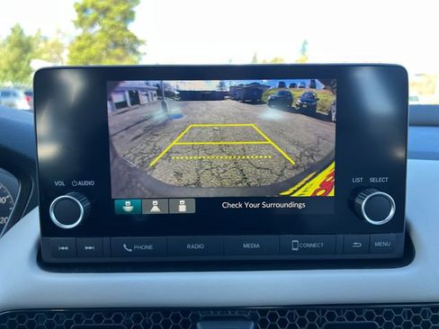 Used 2023 Honda HR-V LX image 24