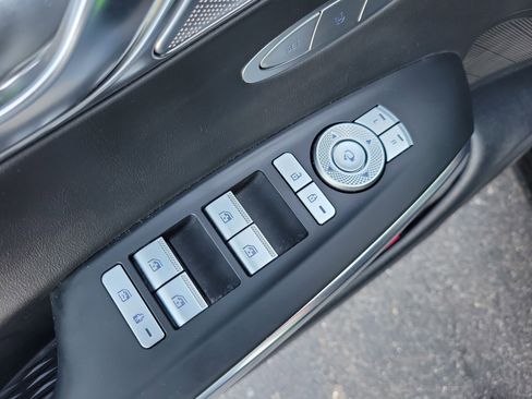 Used 2024 Genesis GV70 2.5T w/ Sport Prestige Package image 17