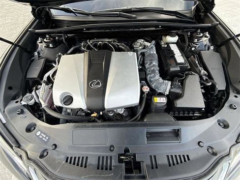 Certified 2022 Lexus ES 350 w/ Premium Package image 27