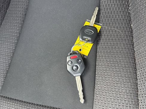 Used 2022 Subaru Outback Premium image 21