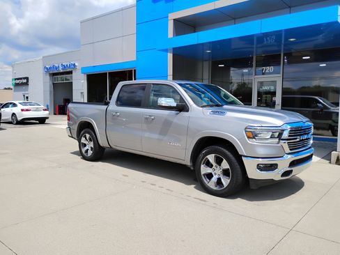 Used 2022 RAM 1500 Laramie AWD/4WD image 4