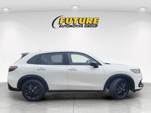 Certified 2024 Honda HR-V Sport image 3