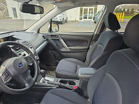 Used 2016 Subaru Forester 2.5i Premium w/ All-Weather Package image 9