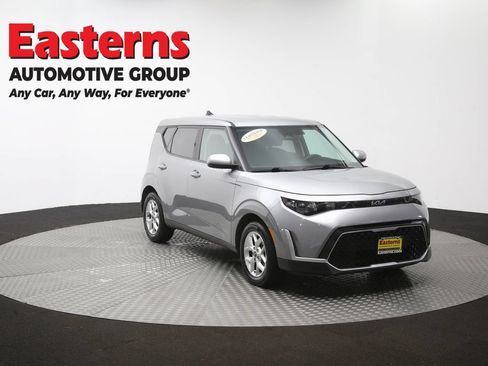 Used 2023 Kia Soul LX w/ Option Group 015 FWD image 50