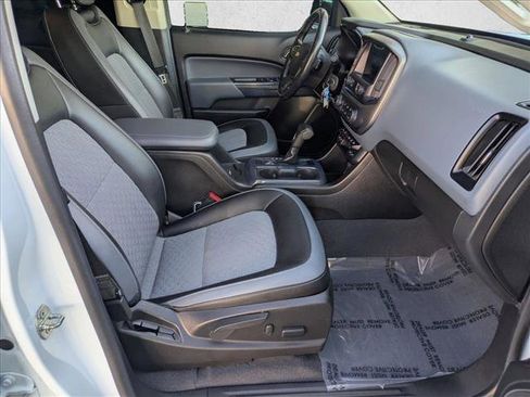 Used 2019 Chevrolet Colorado Z71 image 18