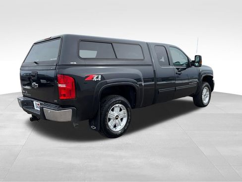 Used 2010 Chevrolet Silverado 1500 LTZ w/ Z71 Appearance Package image 27