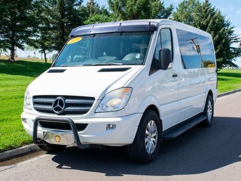 Used 2010 Mercedes-Benz Sprinter 2500 image 1