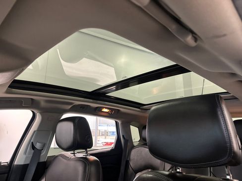 Used 2016 Cadillac SRX Luxury w/ Driver Awareness Package image 22