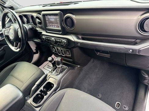 Used 2022 Jeep Gladiator Sport AWD/4WD image 33