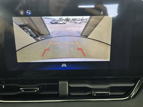 New 2026 Chevrolet Equinox RS w/ Convenience Package III FWD image 18