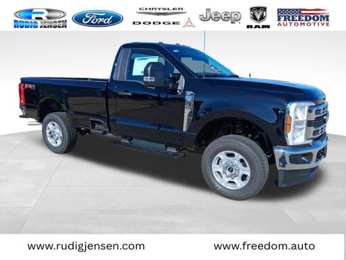 New 2026 Ford F250 XLT w/ FX4 Off-Road Package image 2