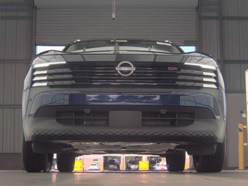 Used 2026 Nissan Kicks SR FWD image 11