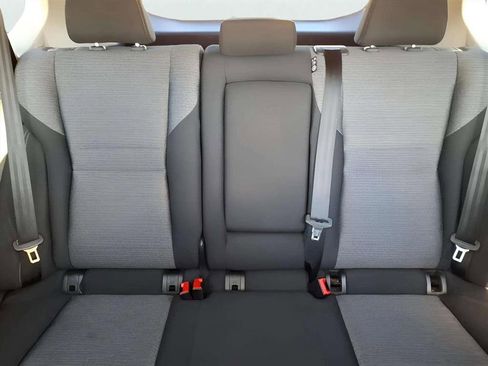 Used 2021 Nissan Rogue SV image 17