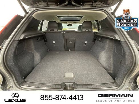 Used 2025 Volvo XC40 B5 Core AWD/4WD image 24