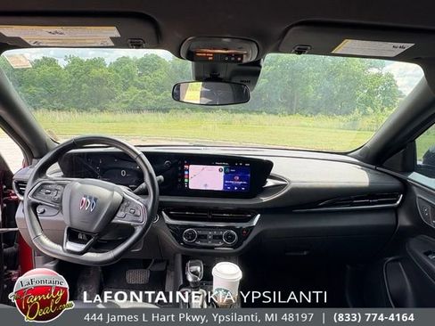 Used 2024 Buick Envista Sport Touring w/ Convenience I Package FWD image 11