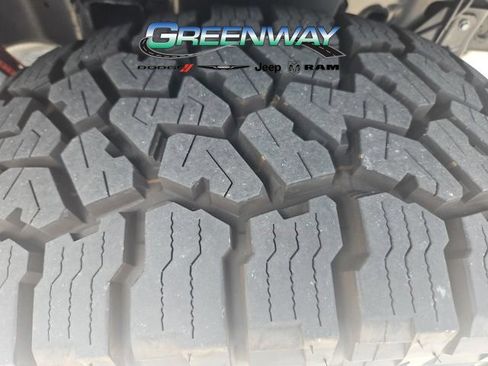Used 2025 Jeep Gladiator Mojave w/ Safety Group AWD/4WD image 21