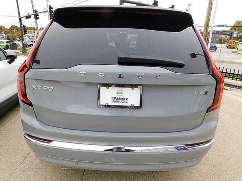 New 2026 Volvo XC90 B6 Ultra w/ Protection Package AWD/4WD image 9