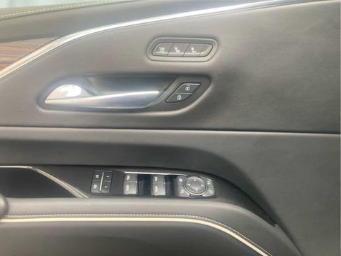 Used 2021 Cadillac Escalade ESV Premium Luxury image 12