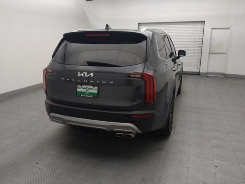 Used 2022 Kia Telluride SX w/ Towing Package FWD image 7