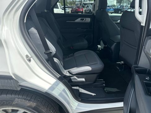 New 2026 Ford Explorer Active image 45