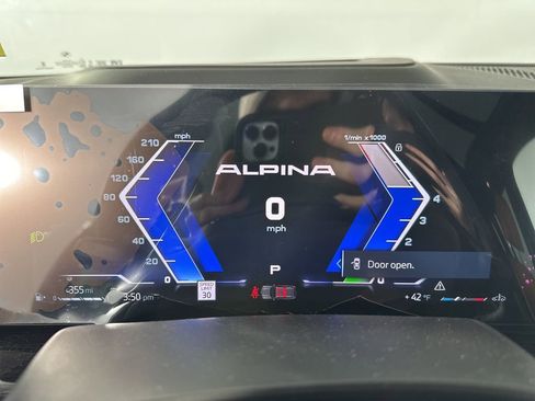 New 2026 BMW ALPINA XB7 image 14