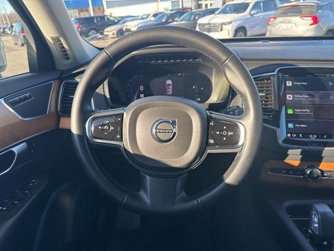 Used 2024 Volvo XC90 B5 Plus AWD/4WD image 16
