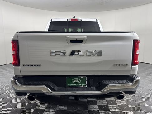 Used 2025 RAM 1500 Laramie AWD/4WD image 10