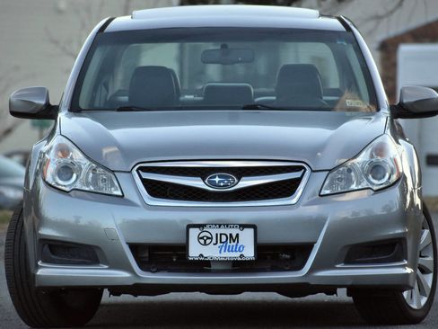 Used 2011 Subaru Legacy 2.5i Limited image 3