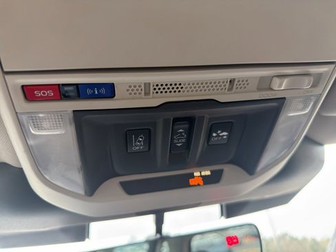 Used 2022 Subaru Forester Limited image 37