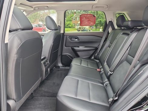 Certified 2023 Nissan Rogue SL AWD/4WD image 10