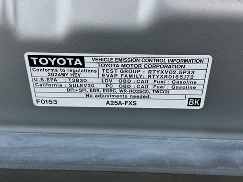 Used 2024 Toyota Camry LE FWD image 19