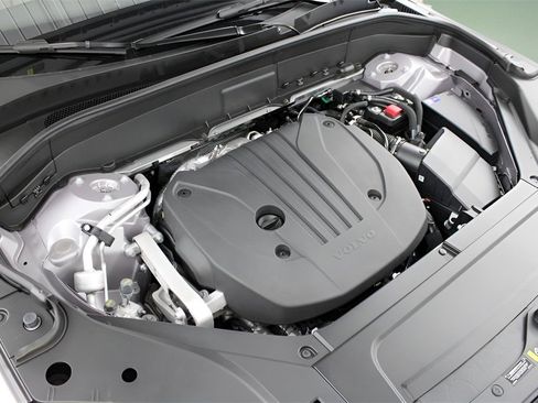 New 2026 Volvo XC90 B5 Plus image 25