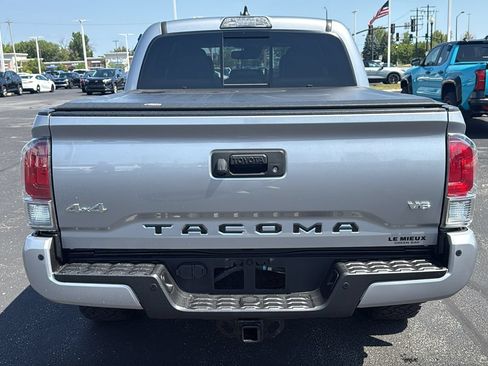 Used 2019 Toyota Tacoma Limited AWD/4WD image 6