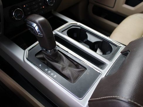 Used 2019 Ford F150 Lariat image 26