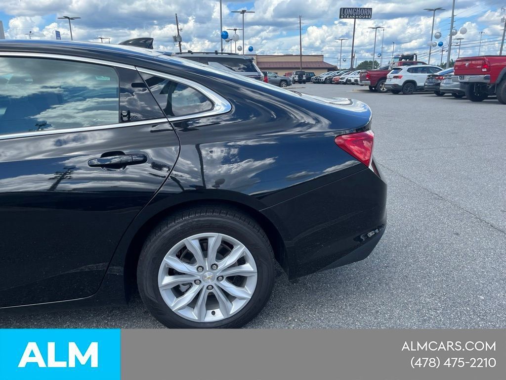 Used 2025 Chevrolet Malibu LT FWD image 5