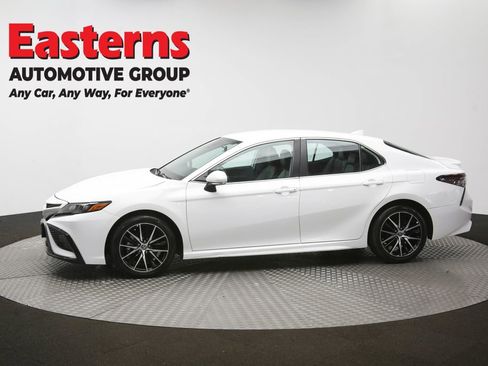 Used 2024 Toyota Camry SE AWD/4WD image 57