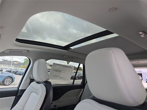 New 2026 Lincoln Aviator Reserve RWD image 24