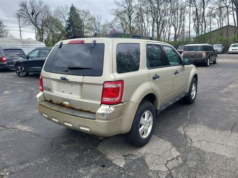 Used 2011 Ford Escape XLT FWD image 4