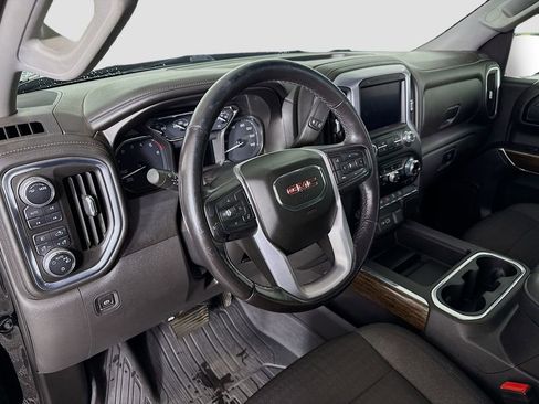 Used 2021 GMC Sierra 1500 Elevation w/ LPO, Elevation Black Package image 9