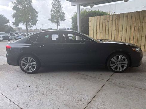 Used 2023 Acura TLX w/ Technology Package FWD image 4