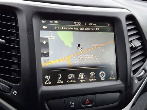 Certified 2018 Jeep Cherokee Overland image 21