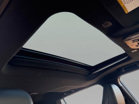 Used 2023 Toyota Highlander XSE image 33