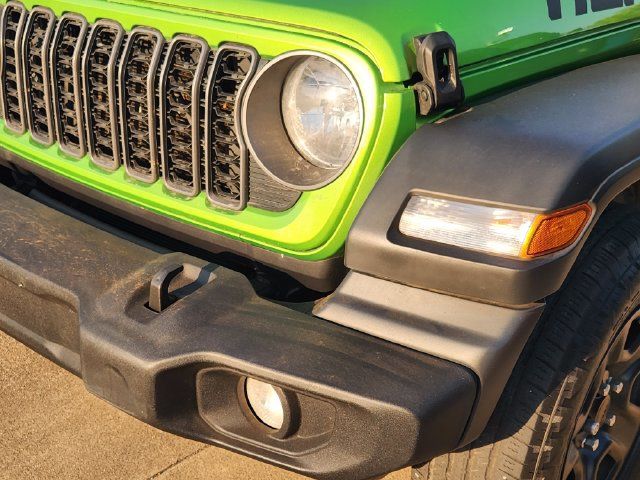 Used 2025 Jeep Wrangler Unlimited Sport AWD/4WD image 8