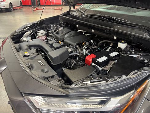 Certified 2024 Toyota RAV4 XLE AWD/4WD image 22