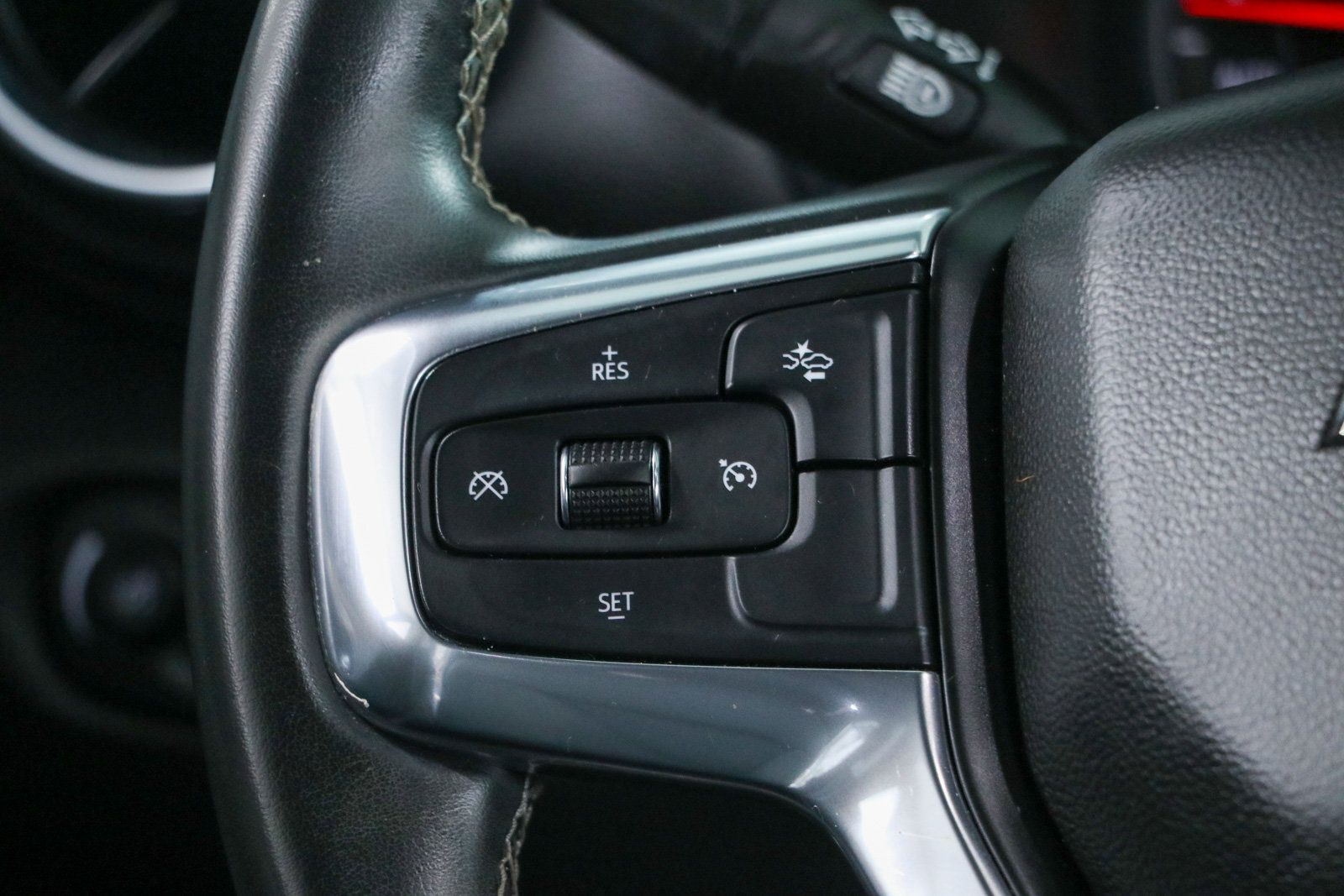 Used 2023 Chevrolet Blazer LT w/ Midnight/Sport Edition FWD image 13