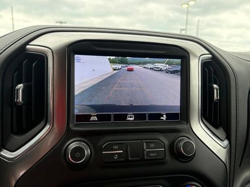 Used 2021 Chevrolet Silverado 1500 LTZ AWD/4WD image 5
