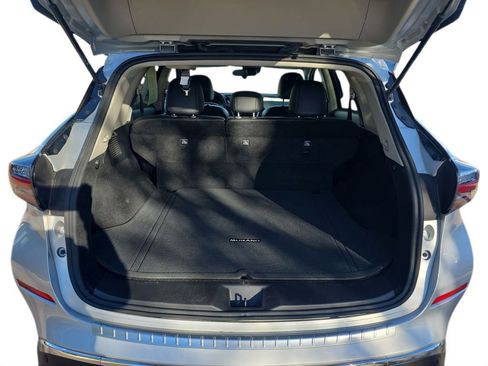 Used 2022 Nissan Murano SV w/ Cargo Package image 19